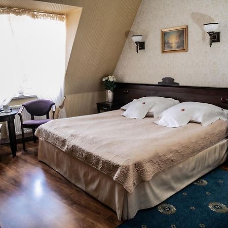 Olawian Hotel Oława Eksteriør billede