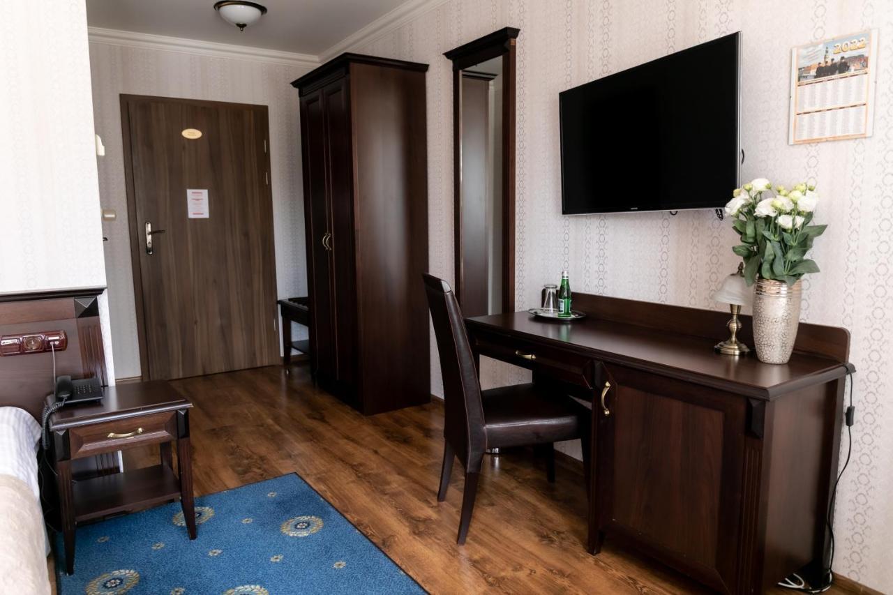 Olawian Hotel Oława Eksteriør billede