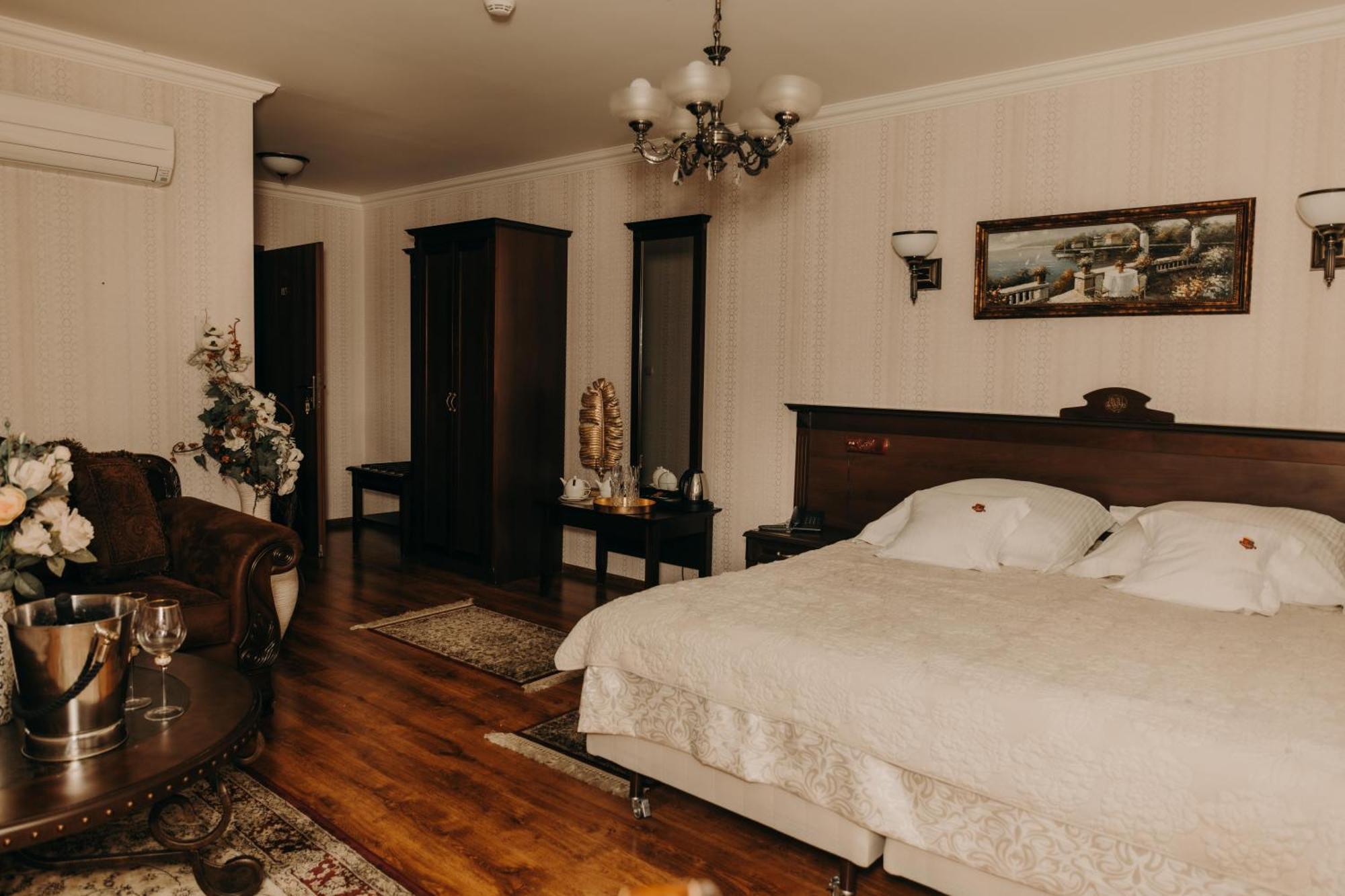 Olawian Hotel Oława Eksteriør billede
