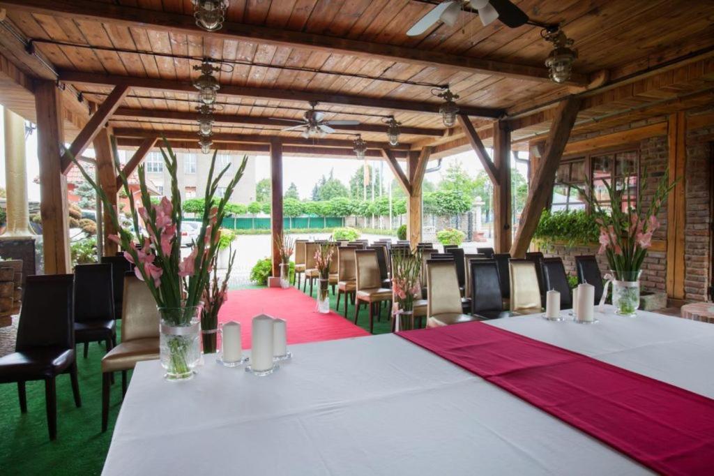 Olawian Hotel Oława Eksteriør billede
